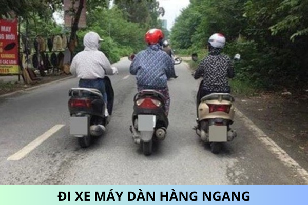 Hình ảnh đi xe máy dàn hàng ngang